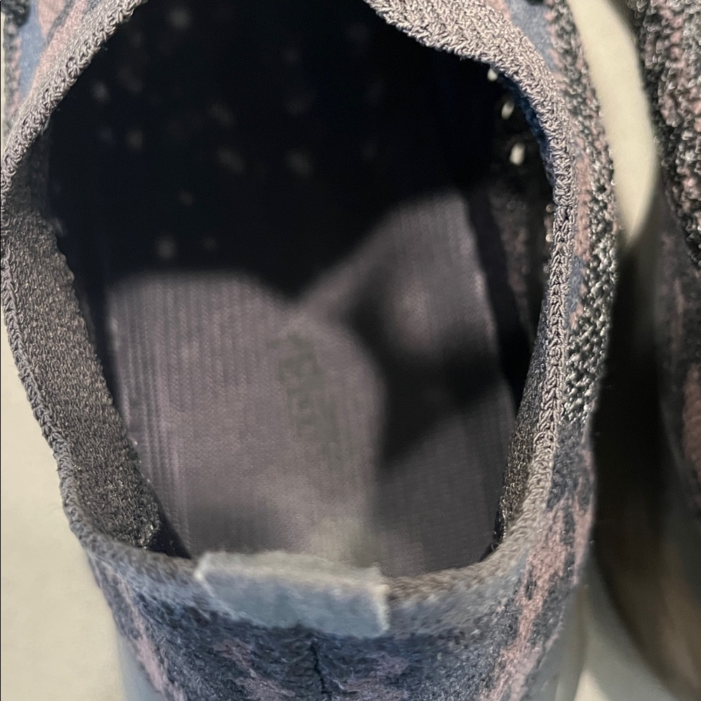 Men’s Adidas Yeezy Boost 380 Onyx - Picture 10 of 13